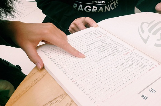 注册管理会计师现在值得在校学生报考吗？